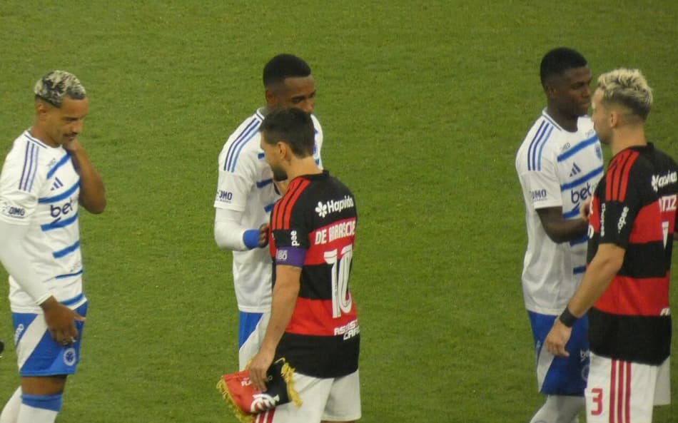 Gerson em Flamengo x Cruzeiro (Foto: Lucas Bayer/Lance!)