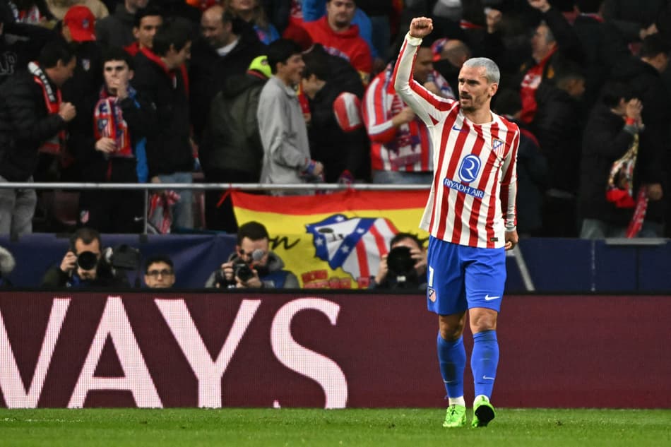 Griezmann comemora gol do Atlético de Madrid sobre o Tottenham pela Champions League (Foto: Javier SORIANO / AFP)