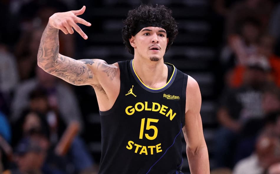 Gui Santos em jogo entre Golden State Warriors e Phoenix Suns na NBA (Foto: Chris Coduto/Getty Images/AFP)