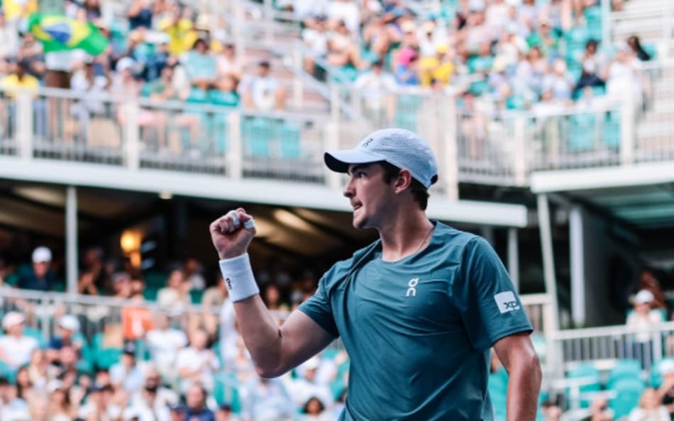 O brasileiro João Fonseca na estreia no Masters 1000 de Miami (Foto: Divulgação)