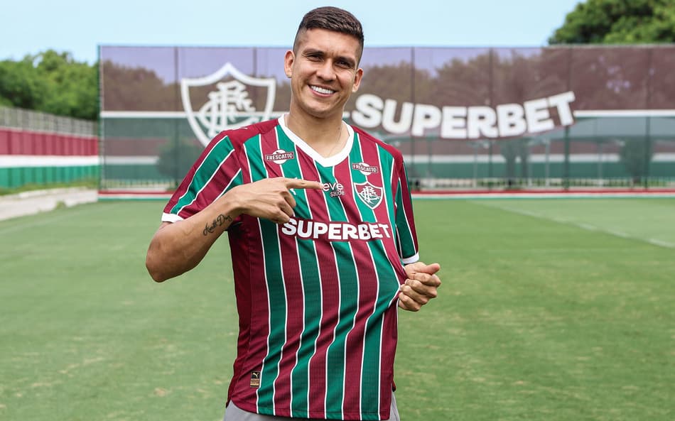 Julián Millá é anunciado como novo reforço do Fluminense (Foto: Lucas Merçon/FFC)