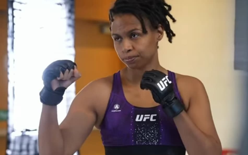 Luana "Dread" Carolina antes de UFC Londres (Foto: Reprodução/UFC)
