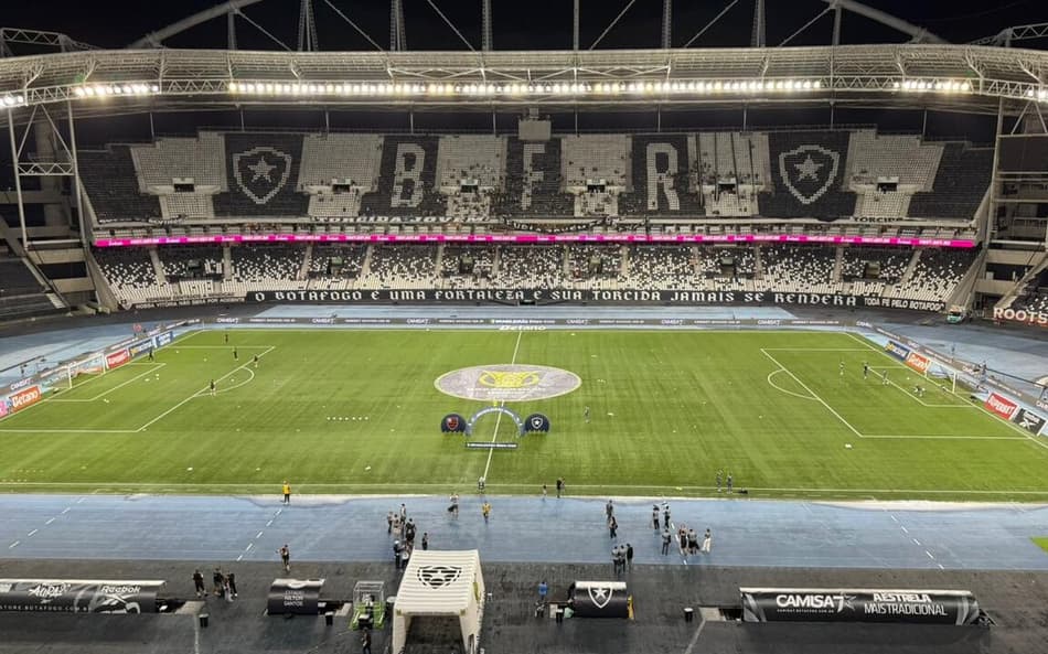 Botafogo x Flamengo no Nilton Santos pelo Brasileirão
