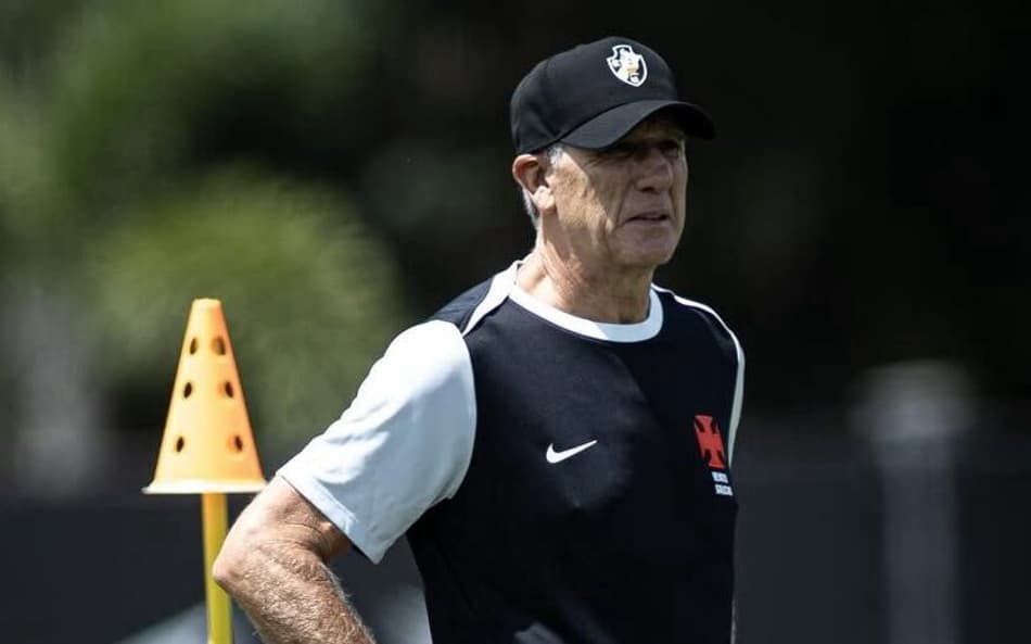 Renato Gaúcho em seu primeiro treino no Vasco (Foto: Matheus Lima/Vasco)