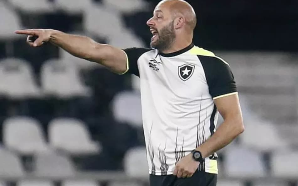 Franclim Carvalho é o novo técnico do Botafogo (Foto: Vitor Silva/Botafogo)