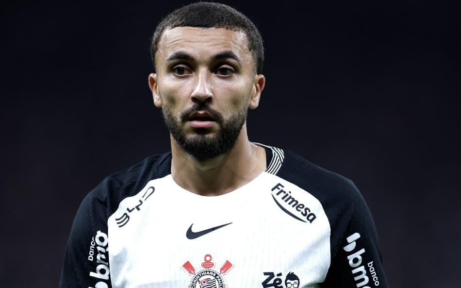 Zakaria Labyad em ação pelo Corinthians (Foto: Marcello Zambrana/AGIF/Folhapress)