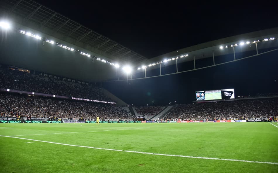 Corinthians: Neo Química Arena interdita banheiro após reclamações de torcedores