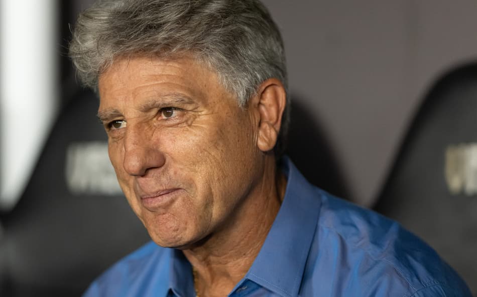 Técnico do Vasco, Renato Gaúcho recebe punição que vira piada na web