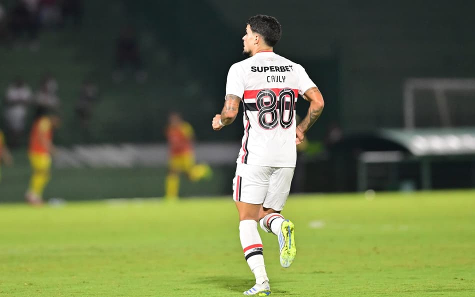 Cauly pode enfrentar o Bahia? Entenda a situação do meia do São Paulo