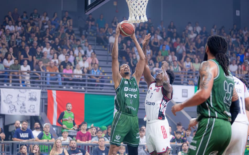 União Corinthians x Flamengo nos playoffs no NBB 2025/26 (Foto: Vinicius Molz Schubert / @vinicius_schubert)