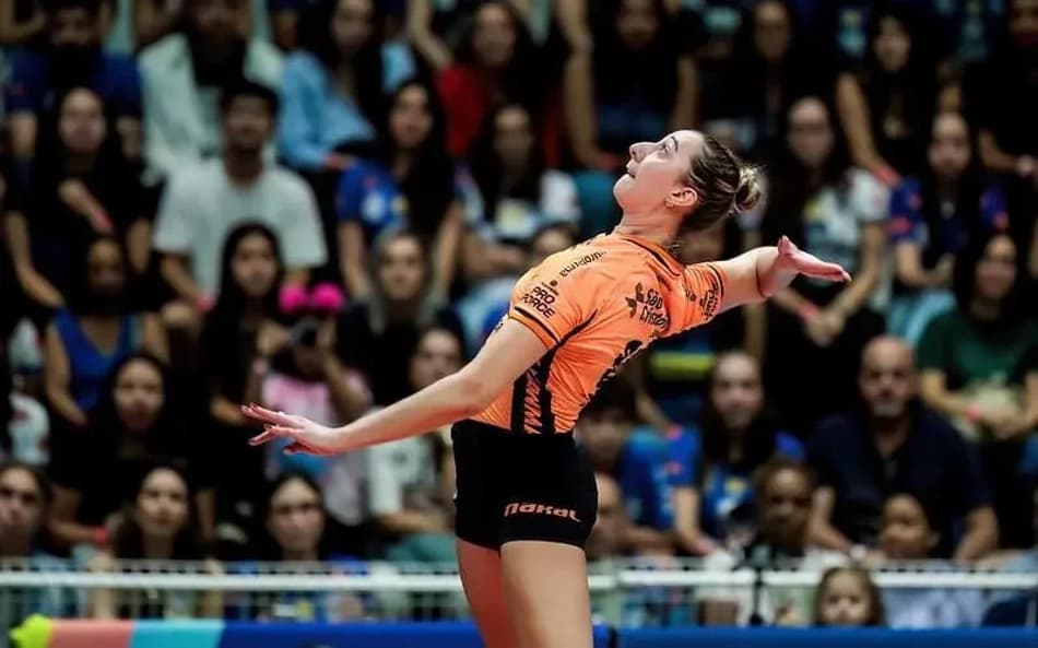 Osasco venceu o primeiro jogo da semifinal contra o Minas (Foto: Divulgação/CBV)