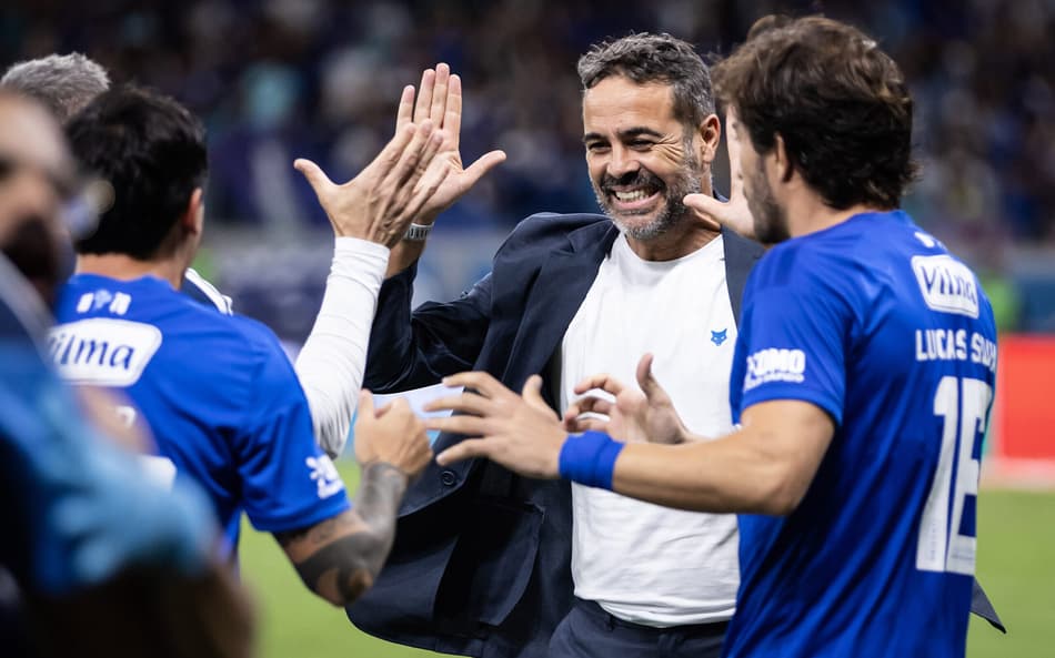 ANÁLISE: Cruzeiro amadurece com Artur Jorge e mostra que poder de reação será o trunfo para virar a chave