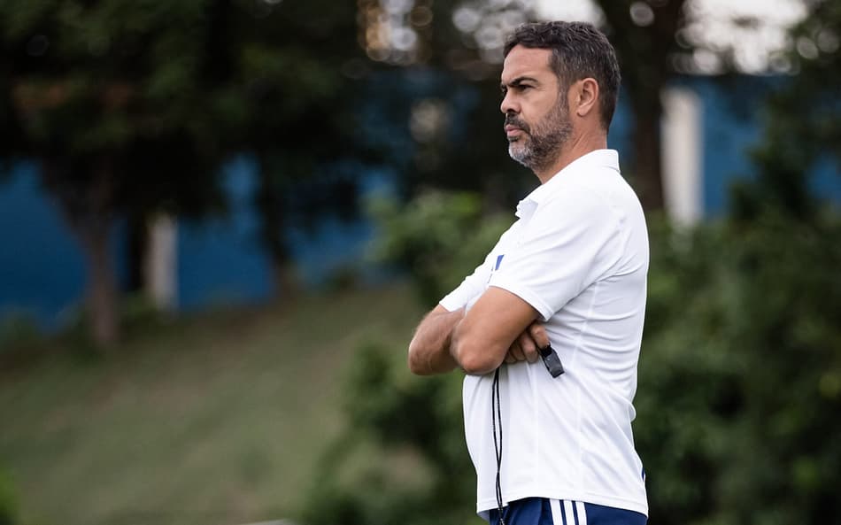 Cruzeiro fecha preparação para enfrentar a Católica com Romero, mas terá desfalque