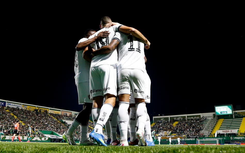 Botafogo teve primeiro tempo arrasador na Arena Condá (Foto: Vítor Silva/Botafogo)