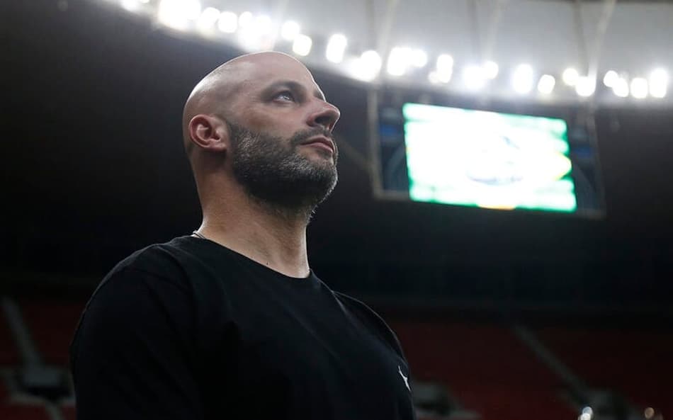 Franclim Carvalho lamenta empate do Botafogo e elogia atuação de Danilo: 'Jogador acima'