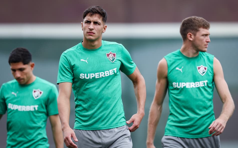 Savarino, Bernal e Castillo no treino do Fluminense (Foto: Marcelo Gonçalves/ Fluminense FC)