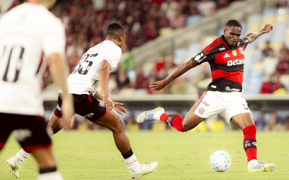 Comemoração de Evertton Araújo contra o Vitória (Foto: Adriano Fontes/Flamengo)