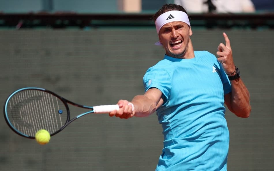 O alemão Alexander Zverev na vitória sobre o belga Zizou Bergs em Monte Carlo