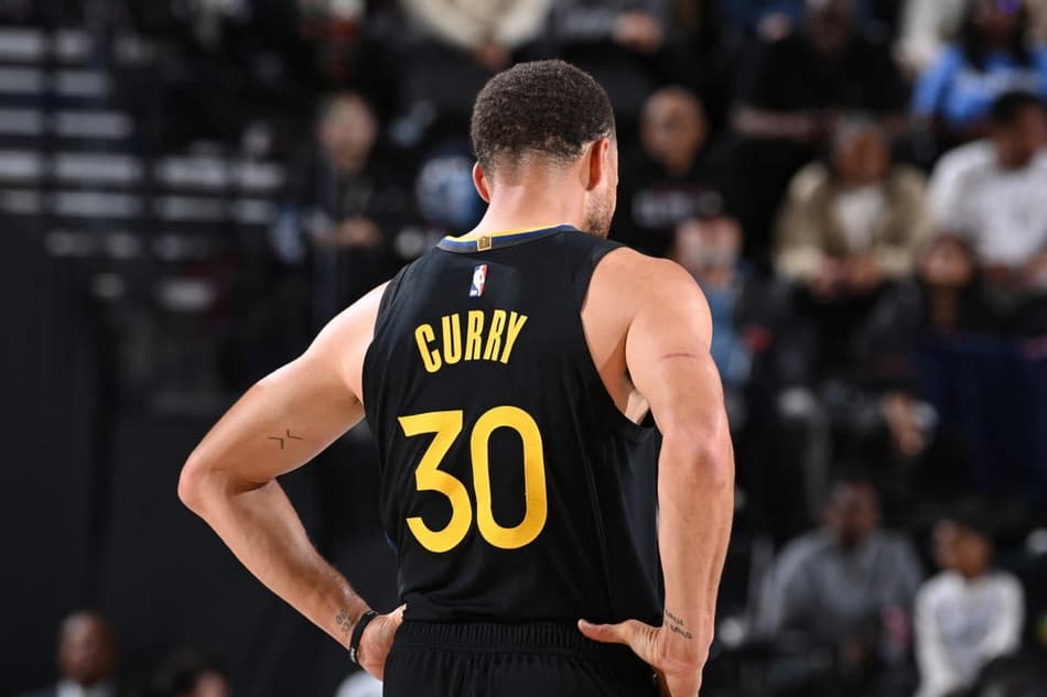 Stephen Curry, do Golden State Warriors, em partida contra LA Clippers (Foto: Juan Ocampo/NBAE via Getty Images/AFP)