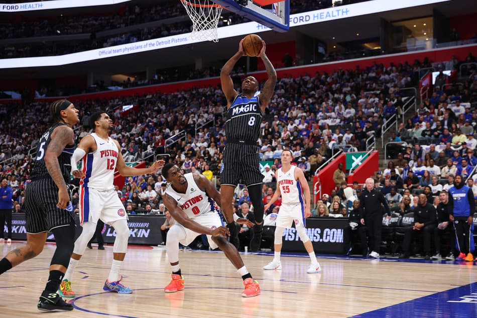 Jamal Cain, do Orlando Magic, atua contra o Detroit Pistons no primeiro jogo dos playoffs da NBA (Foto: Gregory shamus/Getty images/Afp)