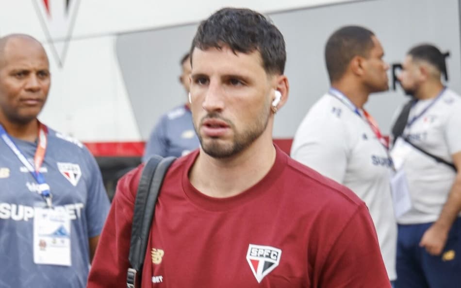 Atacante é responsável por boa jogada em gol que abriu o placar (Foto: Rubens Chiri / São Paulo FC)