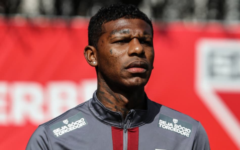 Arboleda zagueiro do São Paulo