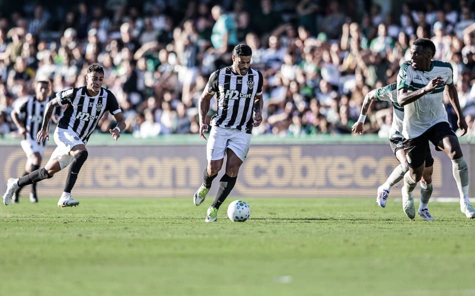 Coritiba x Atlético brasileirão (Foto: Pedro Souza / Atlético)
