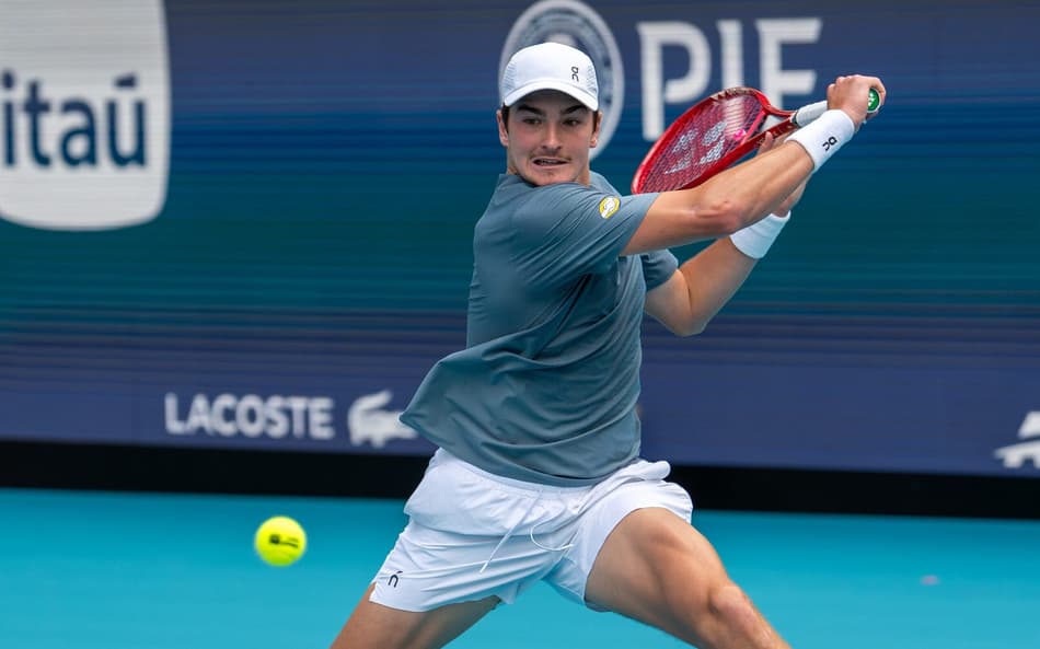 João Fonseca na vitória na estreia no Masters 1000 de Miami (Divulgação)