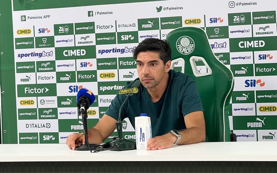 STJD nega pedido de efeito suspensivo para punição de Abel e web reage: 'Insuportável'