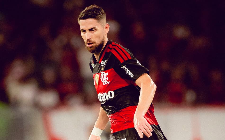 Jorginho em ação contra o Santos (Foto: Adriano Fontes/Flamengo)