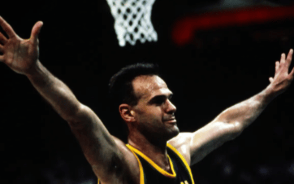 Clubes prestam homenagem a Oscar Schmidt