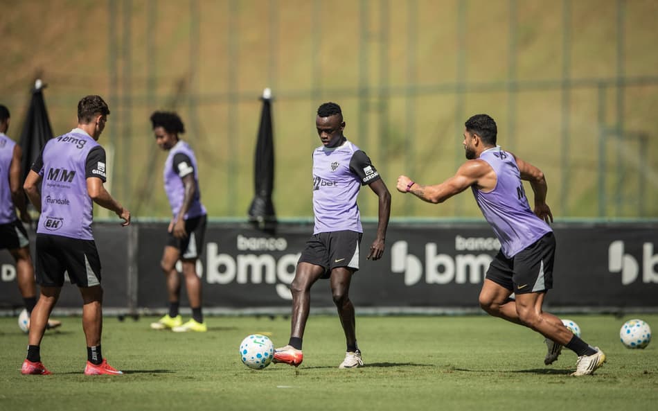 Treinamento preparação contra o CAP (Foto: Paulo Henrique França / Atlético)