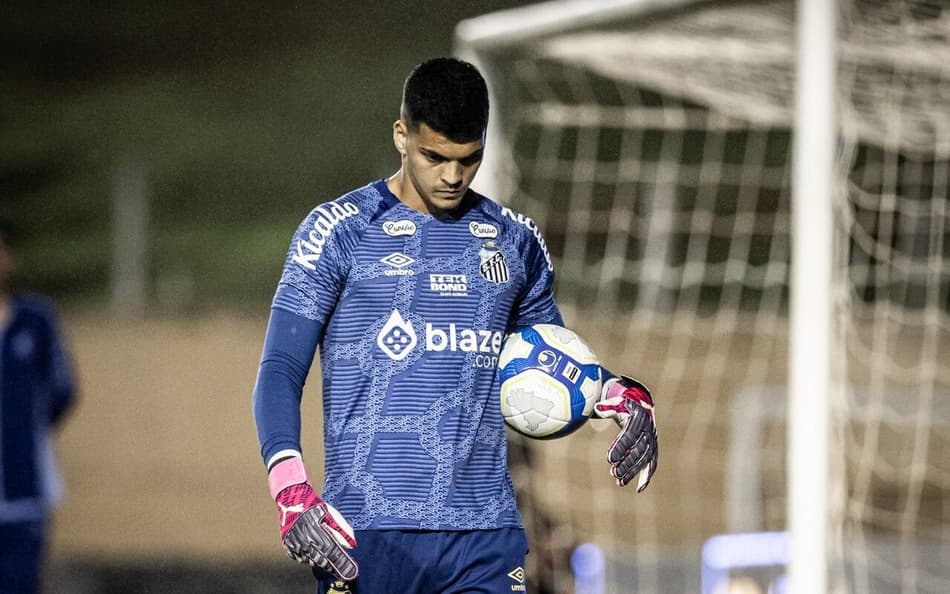 Goleiro Gabriel Brazão - Santos