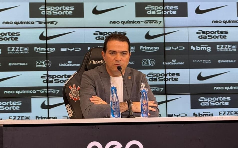 Marcelo Paz, diretor executivo do Corinthians, fez pronunciamento sobre a demissão de Dorial Jr. (Foto: Vinícius Harfush/Lance!)