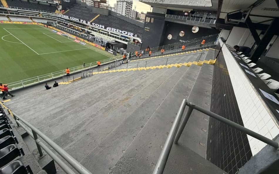 Vila Belmiro vai ampliar o setor de visitante para 2 mil torcedores. (Foto: Juliana Yamaoka/ Lance!)