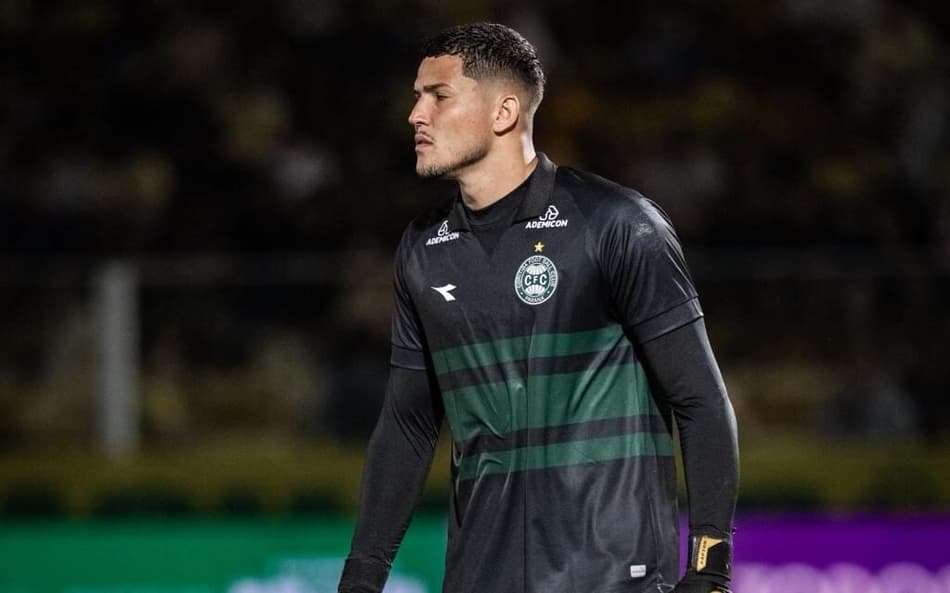 Pedro Rangel, goleiro do Coritiba (Foto: JP Pacheco / Coritiba)