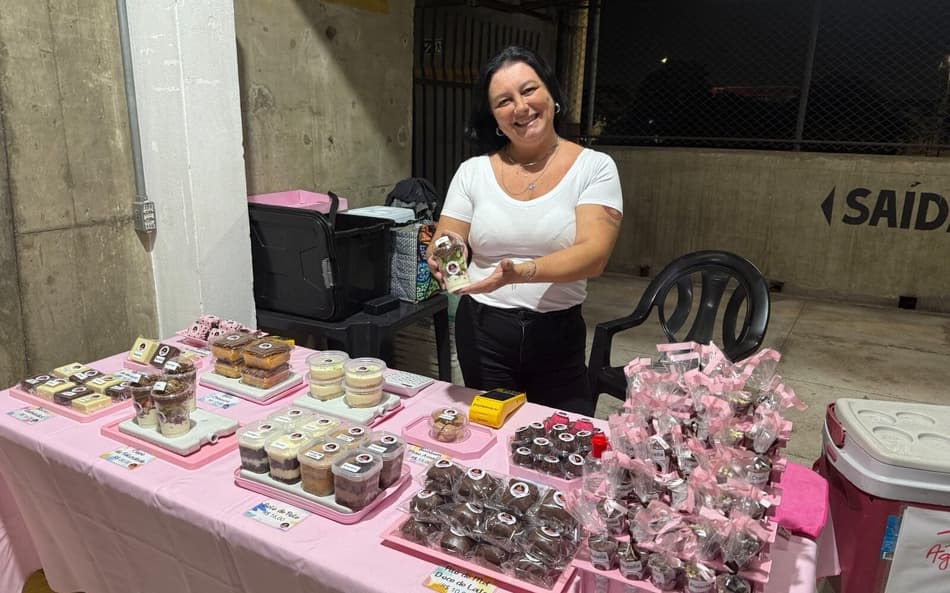 Geórgia é confeiteira e trabalha no Parque São Jorge. (Foto: Giselly Corrêa/Lance!)