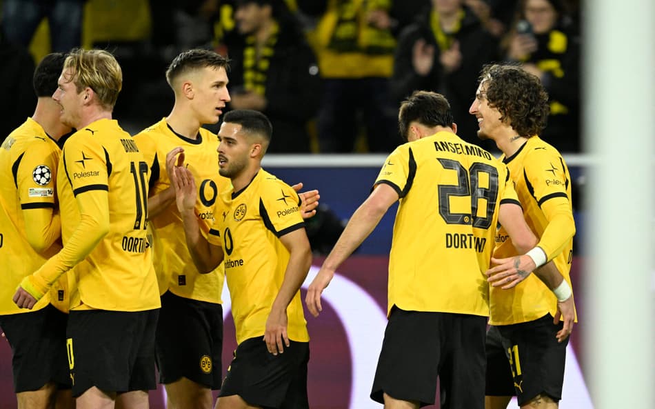 Julian Brandt em ação pelo Borussia Dortmund (Foto: Ina Fassbender/AFP)