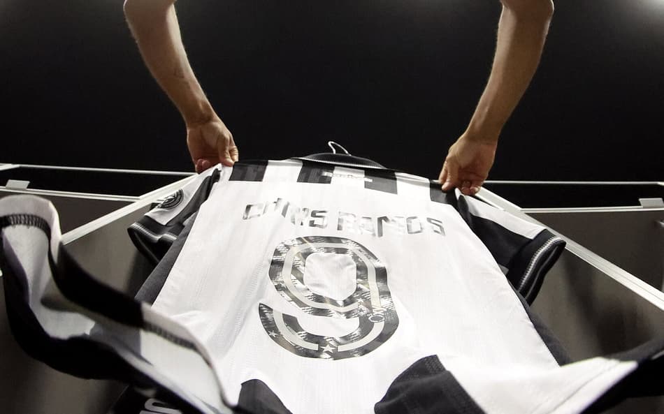 Botafogo prepara anúncio de novo empresa de material esportivo