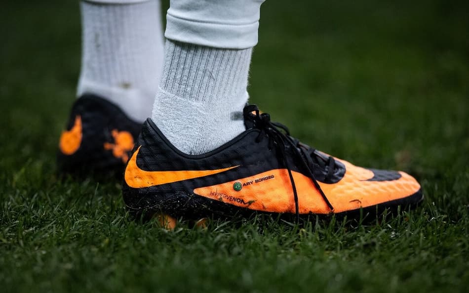 Chuteira Hypervenom Phantom RGN SE, da Nike. (Foto: Divulgação/Igor Garcia/TB Sports)