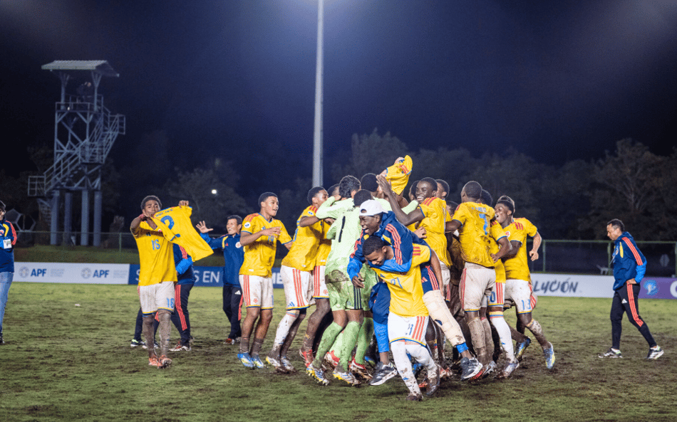 Jogadores da Colômbia comemoram vitória no Sul-Americano Sub-17 (Foto: Reprodução/Conmebol) Brasil