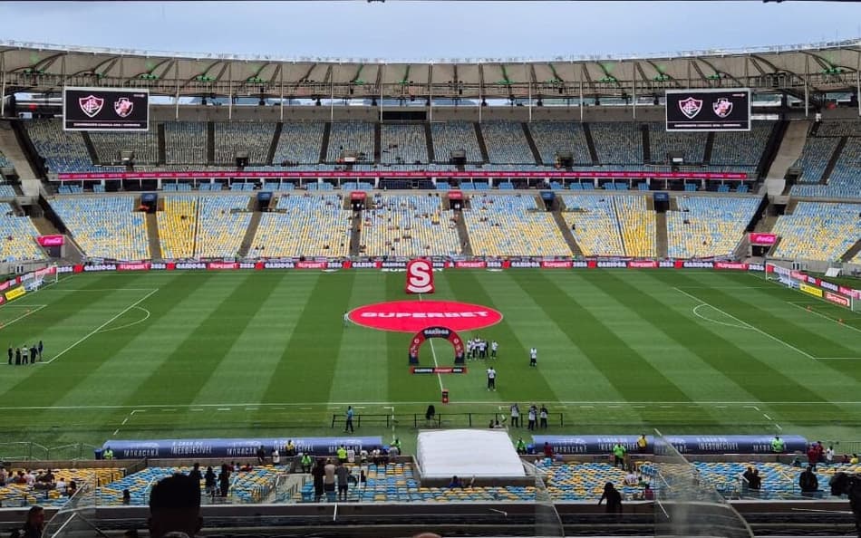 Maracanã recebe o clássico entre Fluminense e Flamengo pelo Cariocão (Foto: Leonardo Bessa/Lance!)