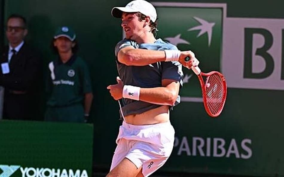 João Fonseca na vitória sobre Berrettini em Monte Carlo (Foto: Divulgação)