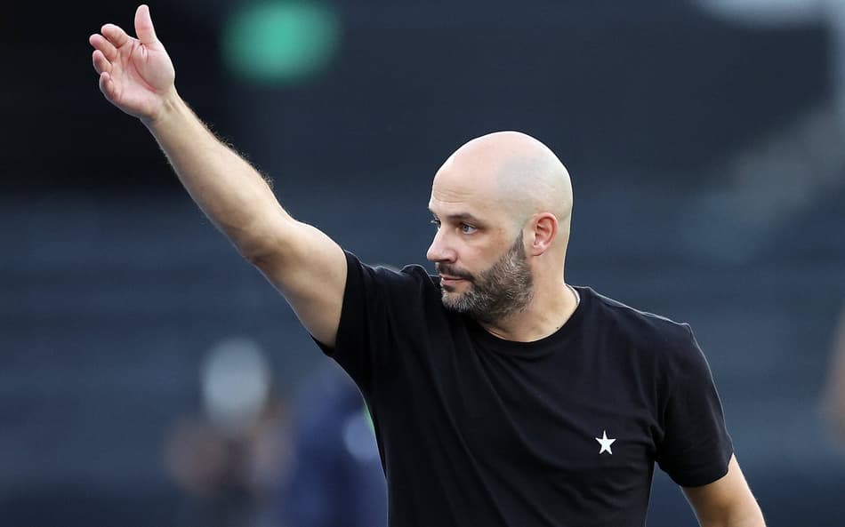 Franclim Carvalho, técnico do Botafogo