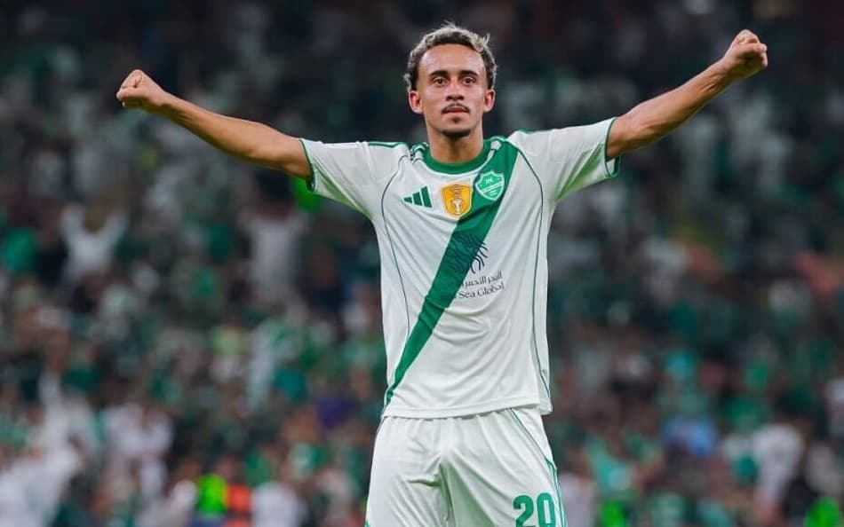 Matheus Gonçalves em ação pelo Al-Ahli (Foto: Talal Alfandi / Al-Ahli)