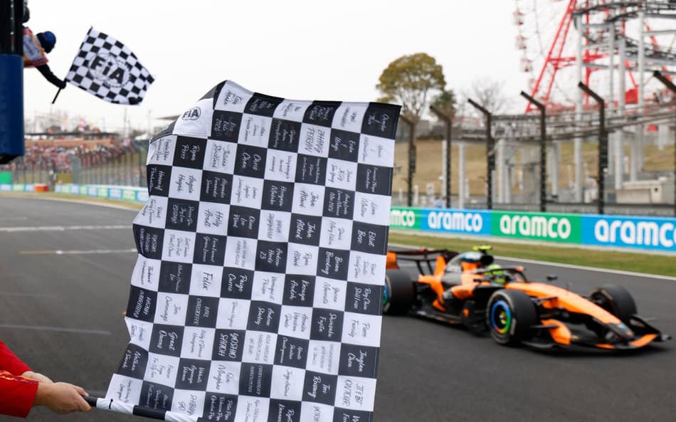 Oscar Piastri no GP do Japão na F1 2026 (Foto: FRANCK ROBICHON / POOL / AFP)