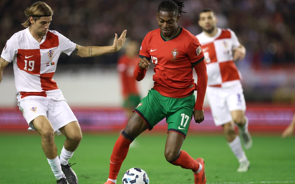 Rafael Leão, atacante de Portugal, em ação contra a Croácia (Foto: Damir Sencar/AFP)