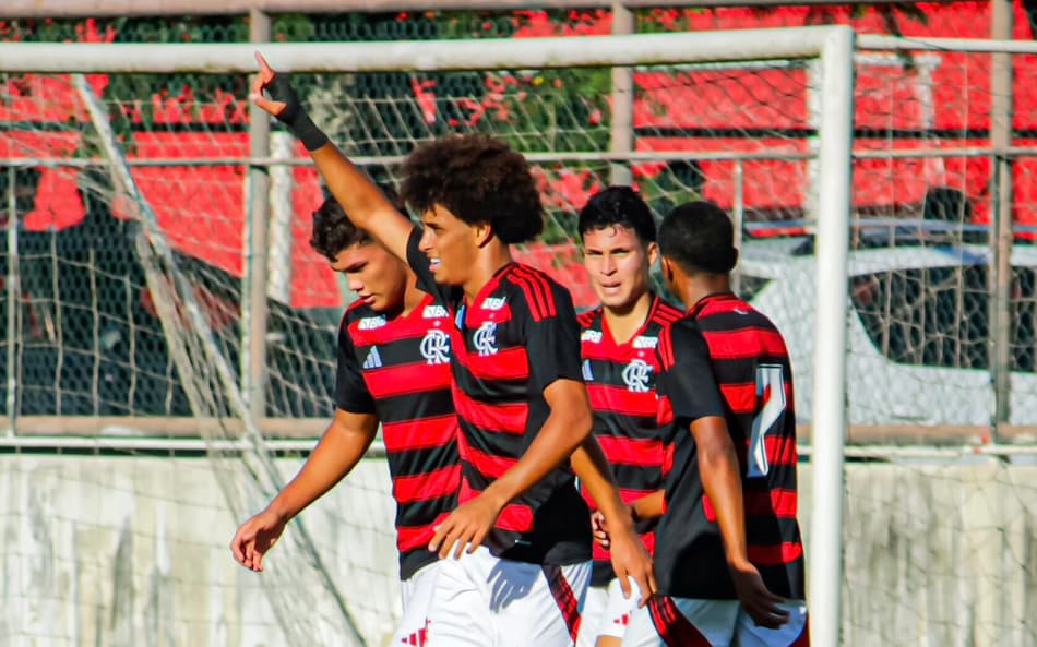 Ryan Roberto em campo pelo Flamengo (Foto: Divulgação/Flamengo)