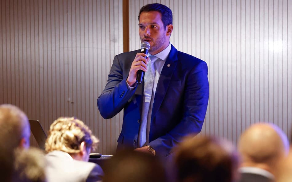 Samir Xaud, presidente da CBF, durante primeira reunião com clubes para debater liga