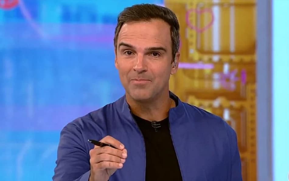 Tadeu Schmidt fala sobre decisão de apresentar o BBB após morte de Oscar: 'Seria uma afronta'